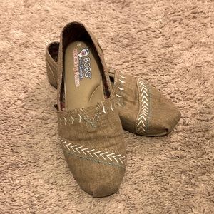 Bobs from sketchers 7w canvas slip on shoes